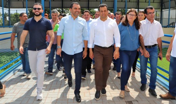 Governador Wanderlei Barbosa Anuncia Inaugura O Da Escola De Tempo